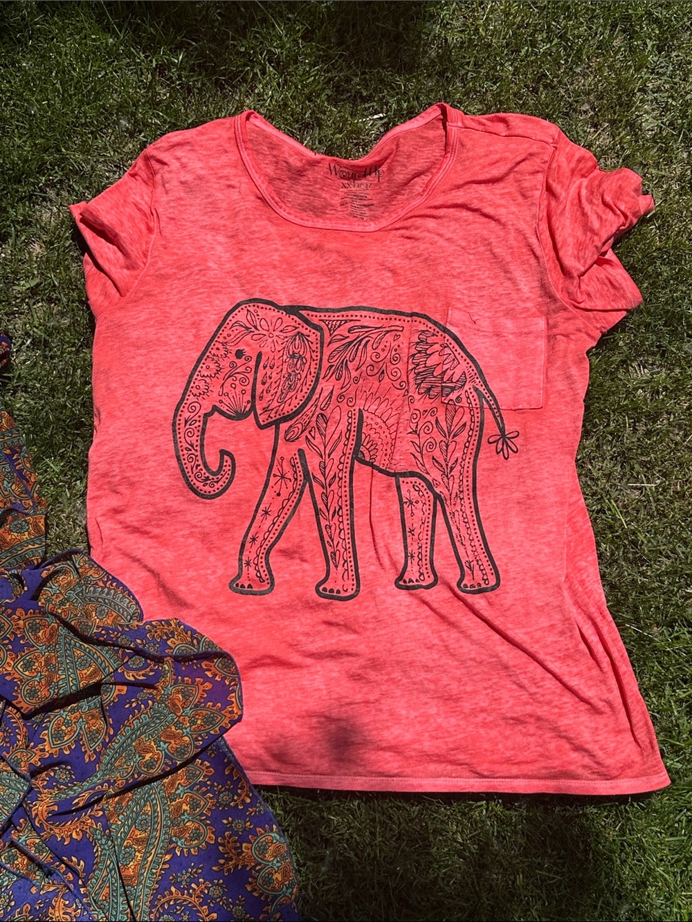 Elephant Graphic Tee [coral pink]